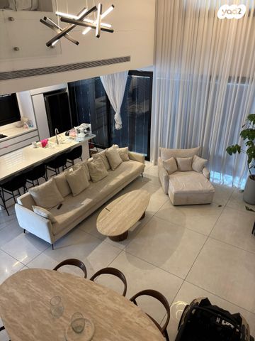 בית פרטי/ קוטג', יצחק אבינו, אחיסמך, לוד