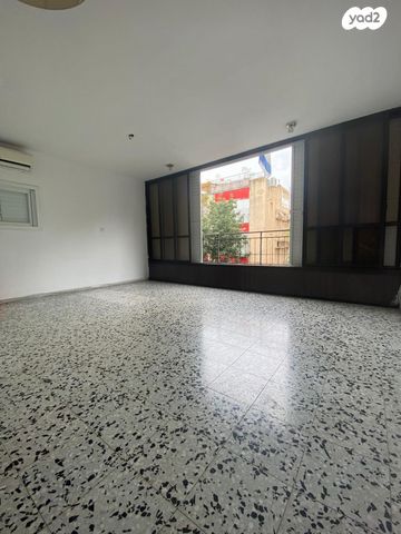 דירה, הנח"ל, יד לבנים, רמת גן