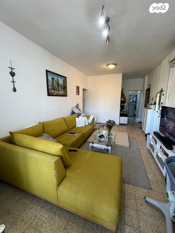 דירה, דניאל 85, לב העיר, בת ים