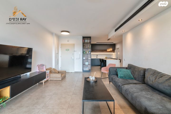 דירה, שדרות הרצל, נאות שמיר, יבנה