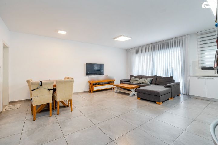 דירה, השולמית, אור ים, אור עקיבא