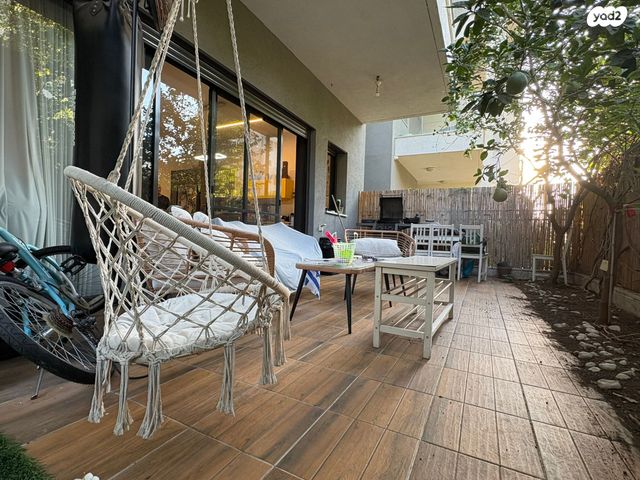 דירת גן, שאר ישוב, נווה יהושע, ערמונים, רמת גן