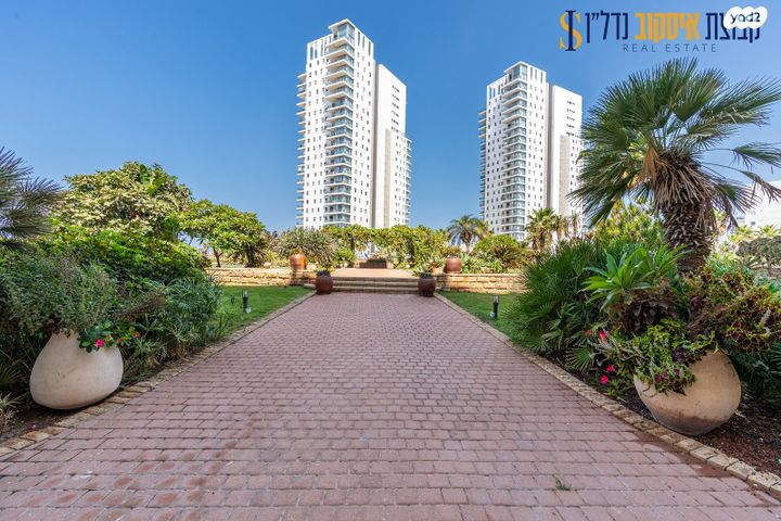 דירה, שדרות ברוך בוארון, גבעת אולגה, חדרה