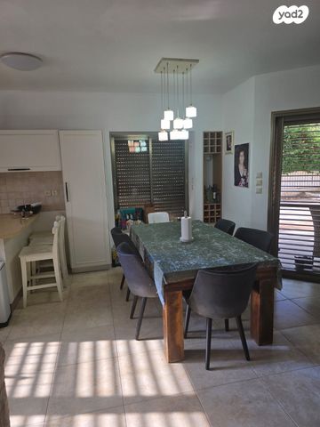 בית פרטי/ קוטג', זרח שעובי, מרמורק, רחובות