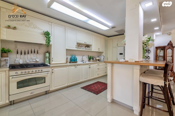 בית פרטי/ קוטג', נווה אילן - אזרחי, יבנה