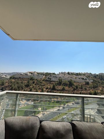 דירה, אליעזר שילוני, ירושלים