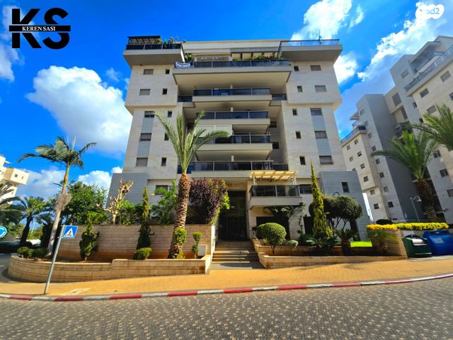 שושנת העמקים 