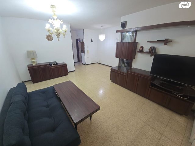 דירה, הנשיאים, מרכז, קרית עבודה, חולון