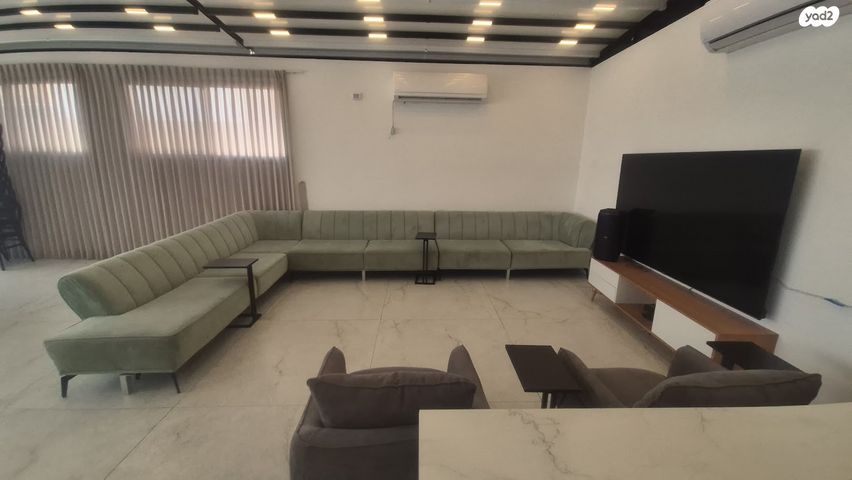 דו משפחתי, יבנאל, יבנאל