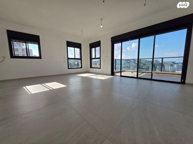 דירה, רענן 26, כבירים, חיפה