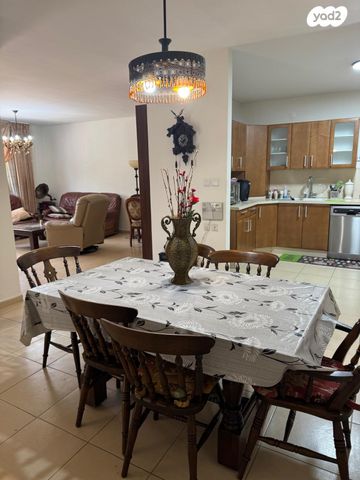 דירת גן, בר כוכבא 50, הגבעה הצרפתית, גבעת שפירא, ירושלים