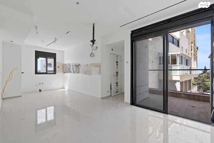 דירה, ראשונים, ראשון לציון