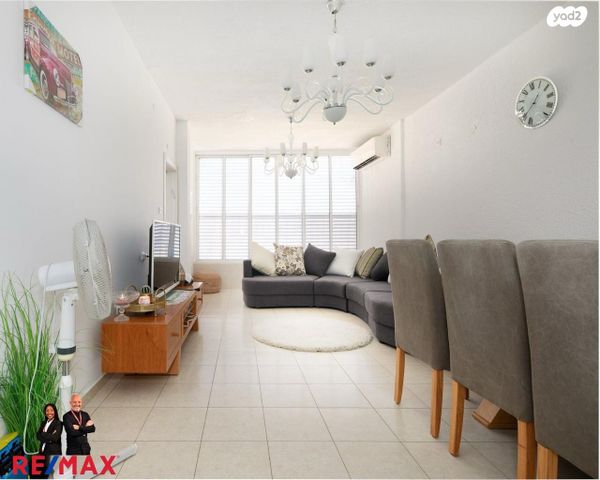 דירה, פרלשטיין 5, לב העיר, בת ים