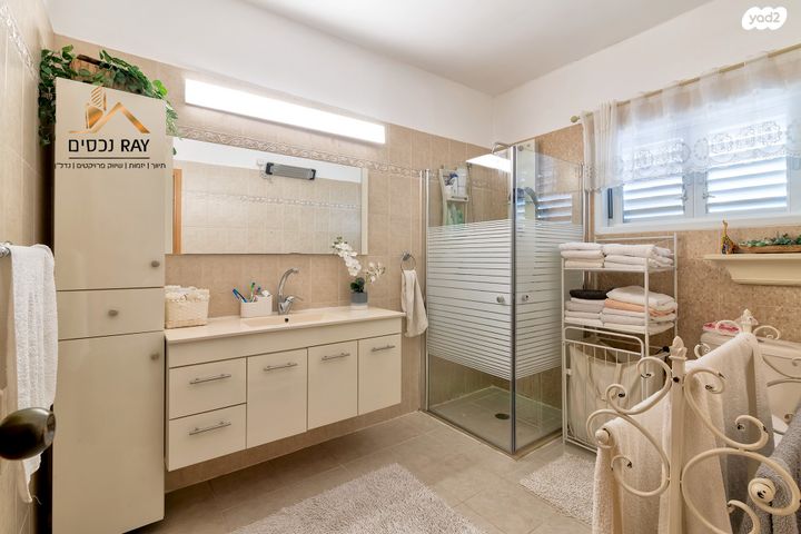 בית פרטי/ קוטג', נווה אילן - אזרחי, יבנה