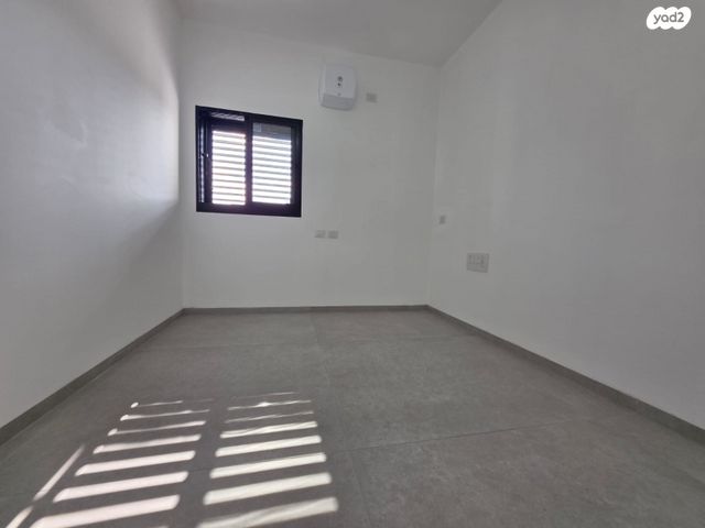 גג/ פנטהאוז, רענן 26, כבירים, חיפה