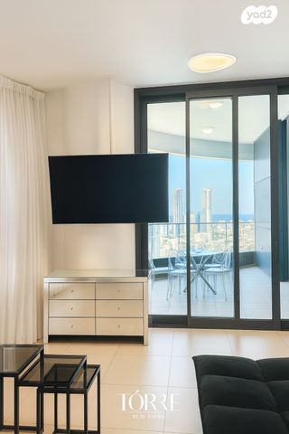 דירה, דרך מנחם בגין 158, מונטיפיורי, הרכבת, תל אביב יפו