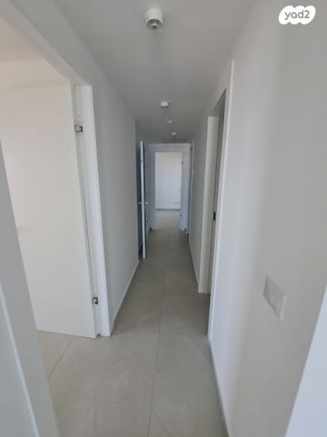 דירה, אמנון ליפקין שחק 3, נוף הטיילת, נתניה