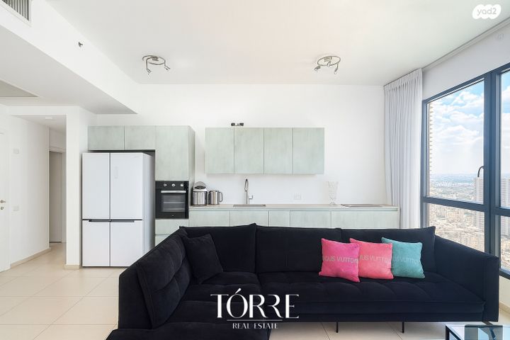 דירה, דרך מנחם בגין 158, מונטיפיורי, הרכבת, תל אביב יפו