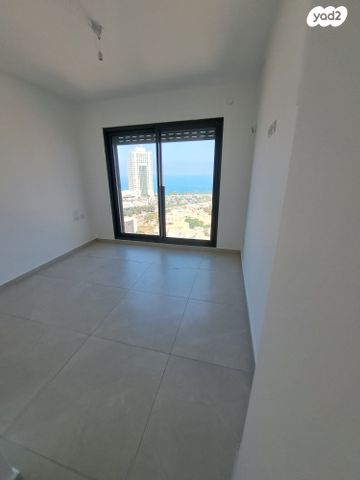 דירה, אמנון ליפקין שחק 3, נוף הטיילת, נתניה