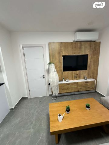 יחידת דיור, רחבת רד"ק, שכונה י"א, באר שבע