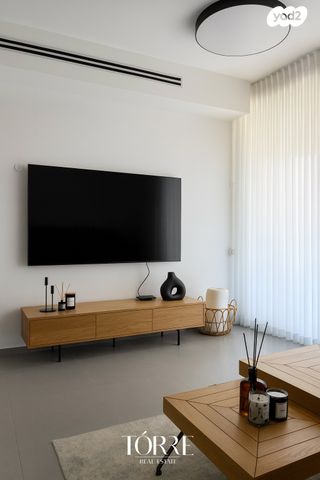 דירה, דרך מנחם בגין 160, מונטיפיורי, הרכבת, תל אביב יפו