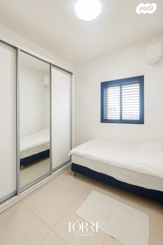 דירה, דרך מנחם בגין 158, מונטיפיורי, הרכבת, תל אביב יפו