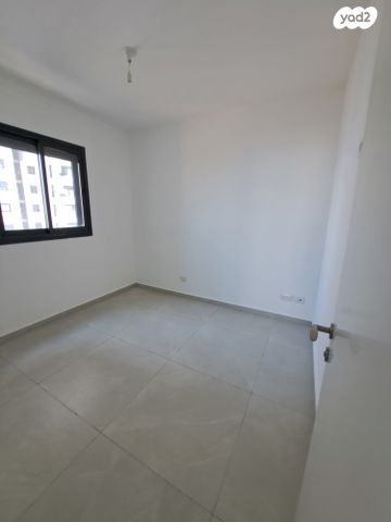 דירה, אמנון ליפקין שחק 3, נוף הטיילת, נתניה