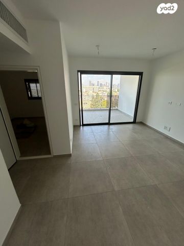 דירה, שדרות ירושלים, תל אביב יפו