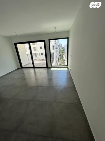 דירה, שדרות ירושלים, תל אביב יפו