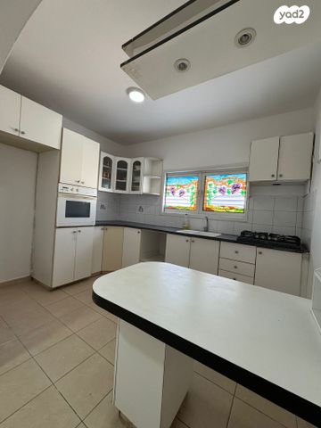 דירה, שדרות בנימין, מרכז העיר דרום, נתניה