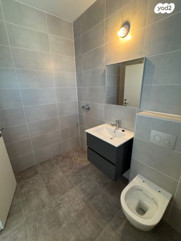 דירה, תוצרת הארץ, תל אביב יפו