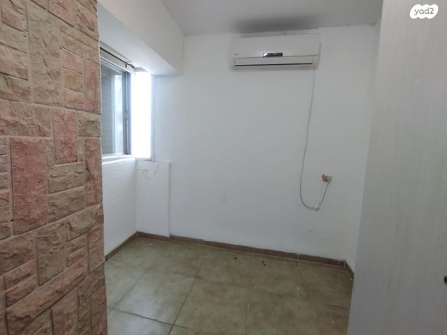 דירת גן, שאר העיר, חצור הגלילית