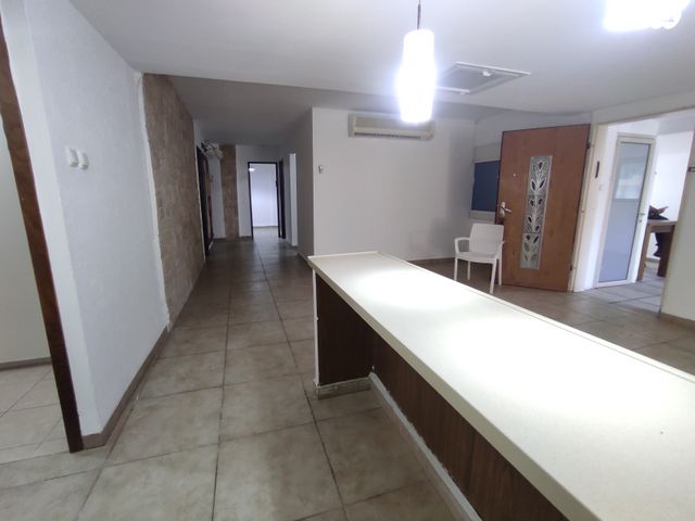 דירת גן, שאר העיר, חצור הגלילית