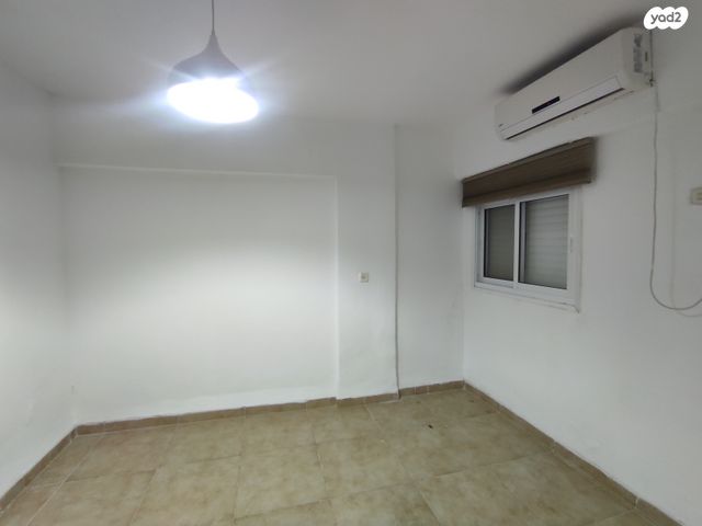 דירת גן, שאר העיר, חצור הגלילית