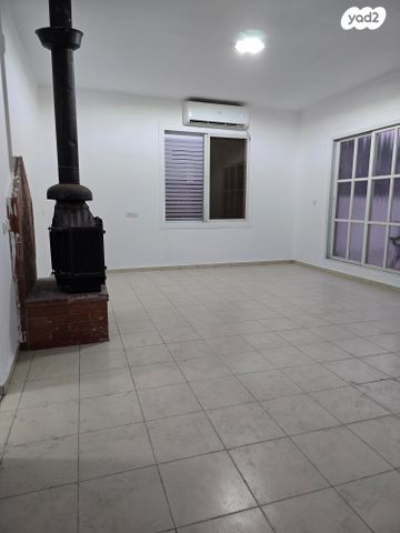 בית פרטי/ קוטג', נופך