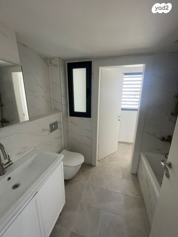 גג/ פנטהאוז, כרמי הנדיב, אחוזת רוטנר, קרית מלאכי