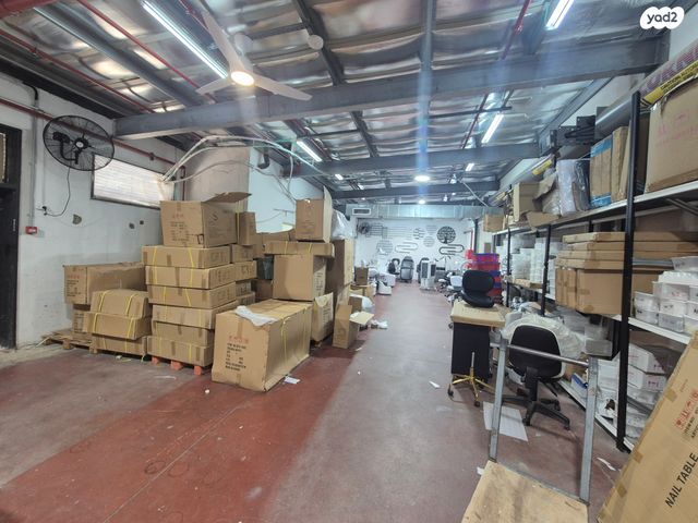 חנויות/ שטח מסחרי, אזור תעשיה א, חולון