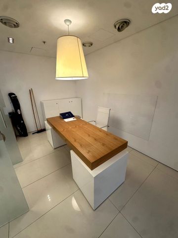 משרדים, דרך מנחם בגין, בורסה, רמת גן