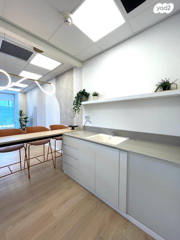 דרך מנחם בגין 