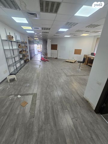 מחסנים, משה לוי 16, מב"ת מערב, אזור תעשייה חדש, ראשון לציון