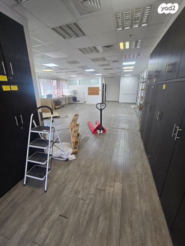 מחסנים, משה לוי 16, מב"ת מערב, אזור תעשייה חדש, ראשון לציון