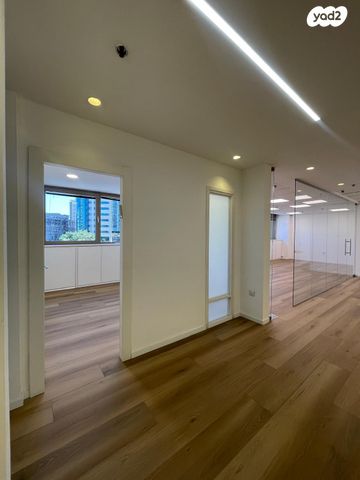 משרדים, בורסה, רמת גן