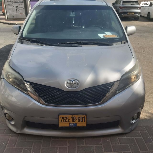 טויוטה סיינה