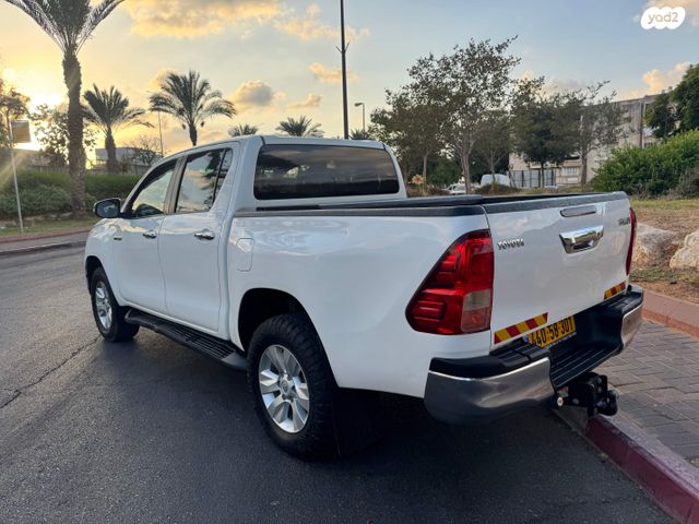 טויוטה היילקס