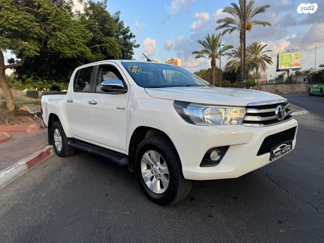 מודעת רכב טויוטה היילקס