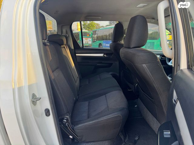 טויוטה היילקס