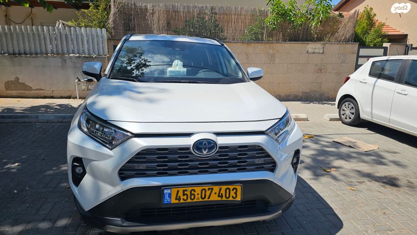מודעת רכב טויוטה RAV4