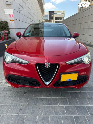 אלפא רומיאו סטלביו