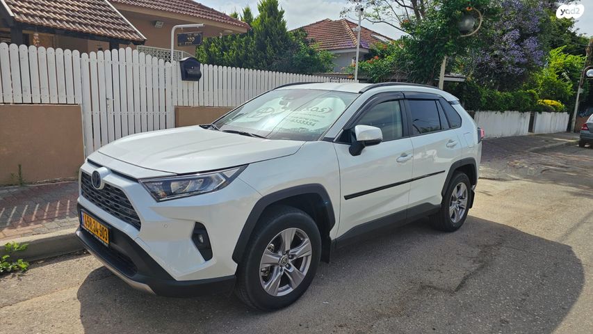 מודעת רכב טויוטה RAV4