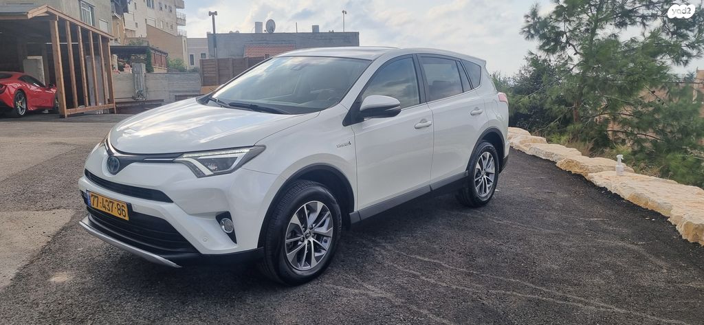 מודעת רכב טויוטה RAV4